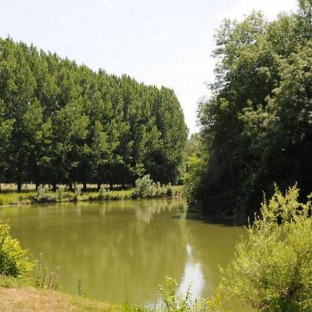 Camping Au Bord de l'Aisne Guignicourt Eksteriør bilde