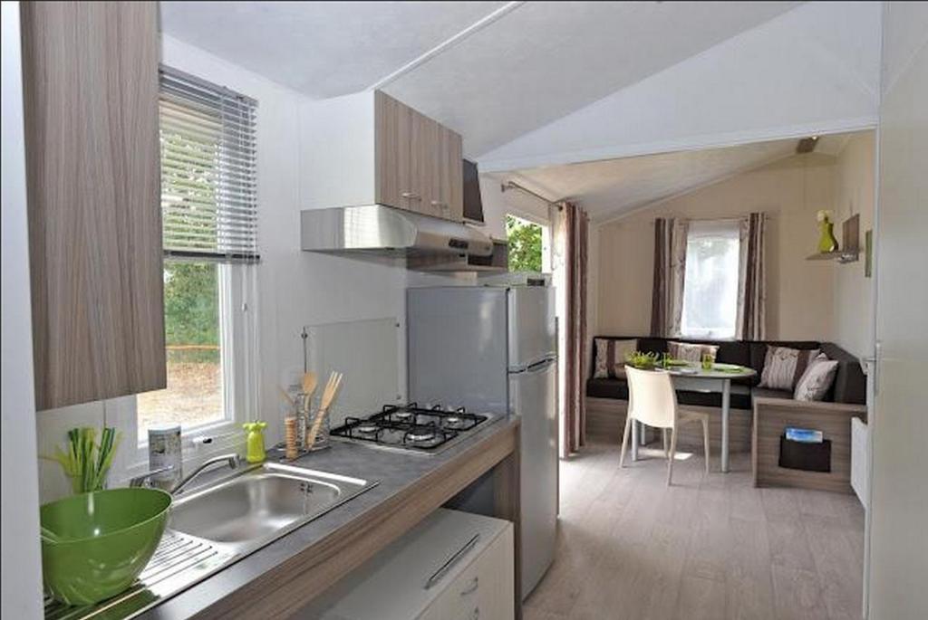 Camping Au Bord de l'Aisne Guignicourt Rom bilde