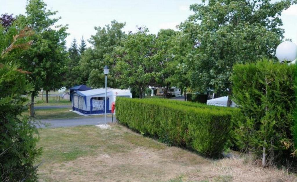 Camping Au Bord de l'Aisne Guignicourt Eksteriør bilde